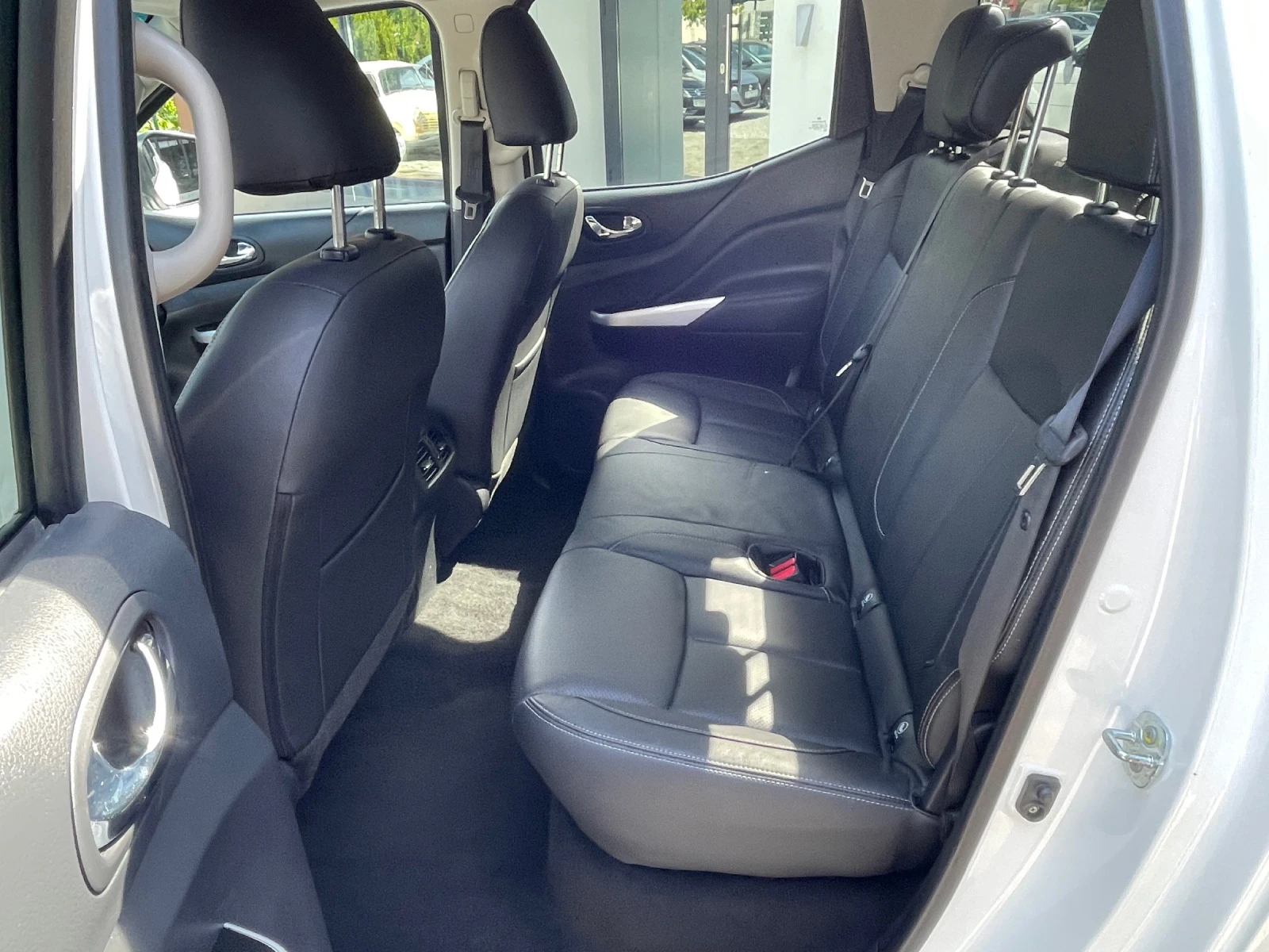 Nissan Navara 2.3d 190hp 360Camera Keyless | Mobile.bg   13