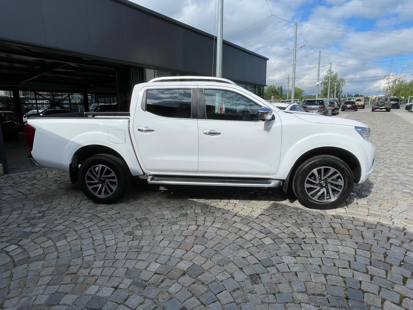 Nissan Navara 2.3d 190hp 360Camera Keyless - изображение 7