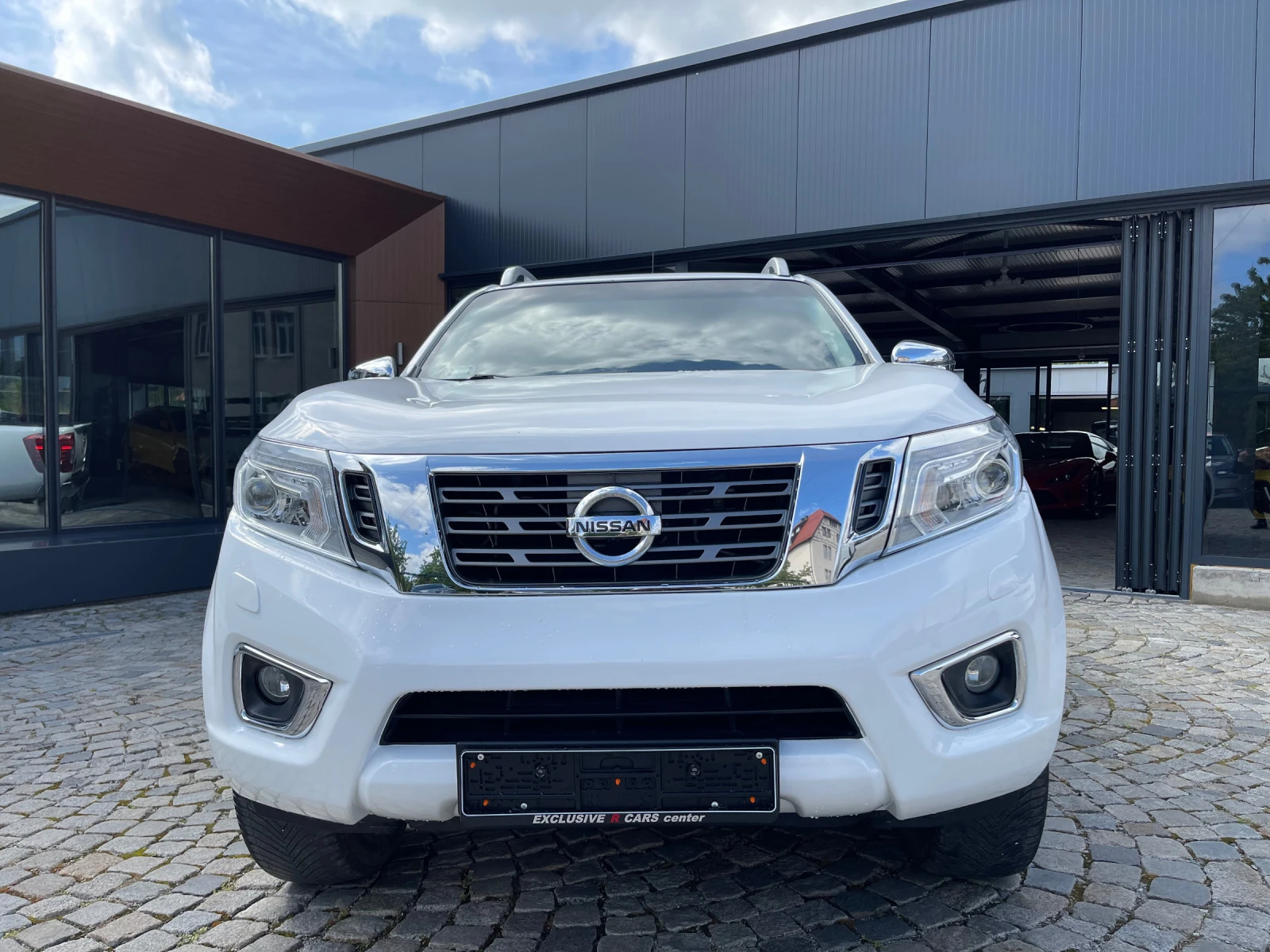 Nissan Navara 2.3d 190hp 360Camera Keyless - изображение 2