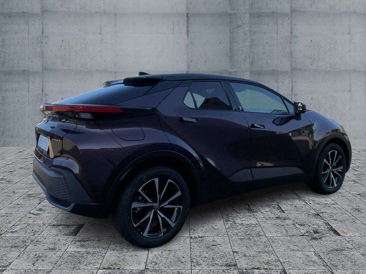 Toyota C-HR 2.0 Plug-in Hybrid Team Deutschland - изображение 5