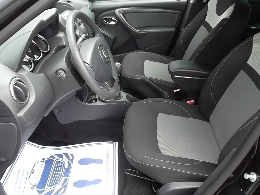 Dacia Duster 1.5DCI-110K.C-NAVI-EURO6 - изображение 7