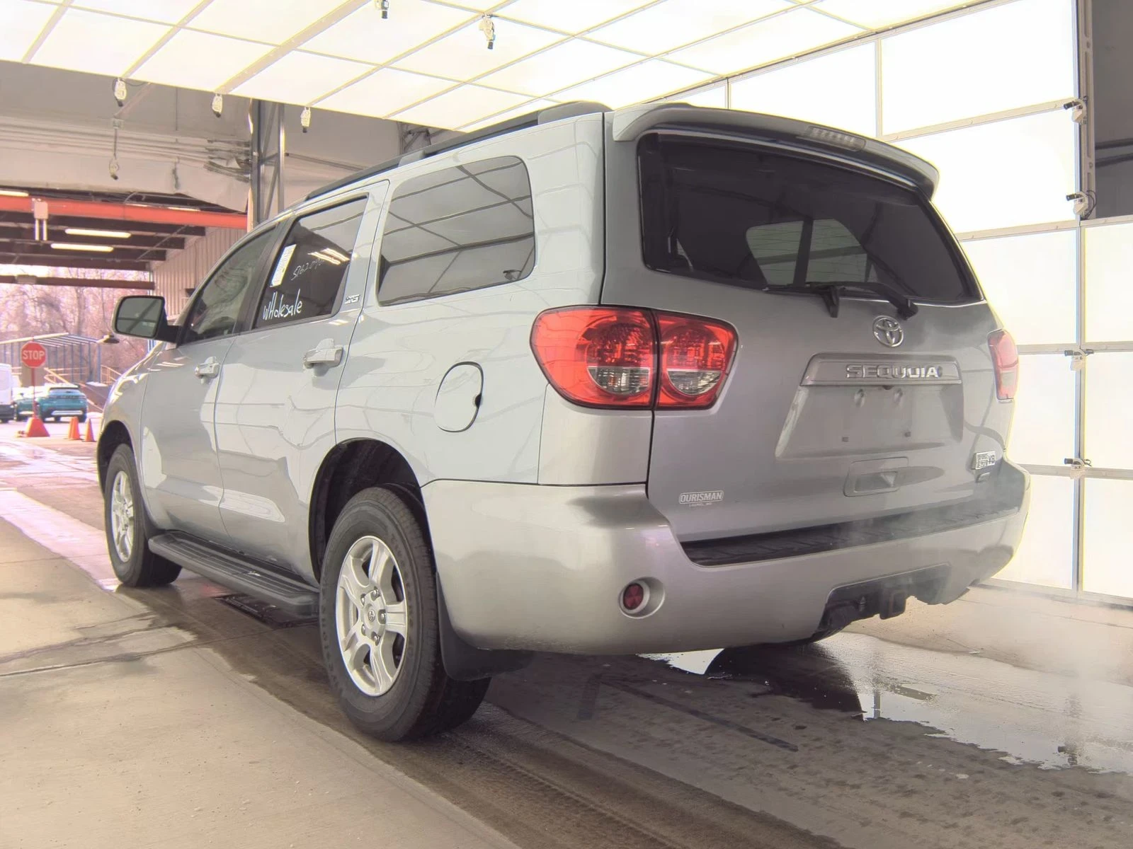 Toyota Sequoia SR5 - изображение 6