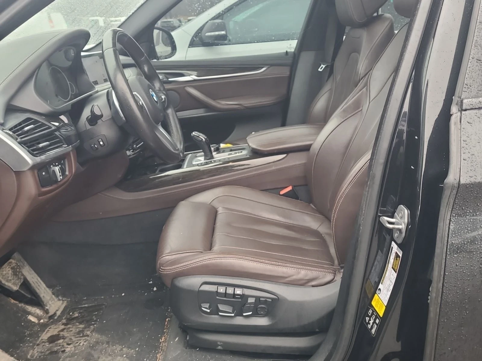 BMW X5 M-pkg* 360View* Harman/Kardon* Digital* Обдух, снимка 6 - Автомобили и джипове - 54073167