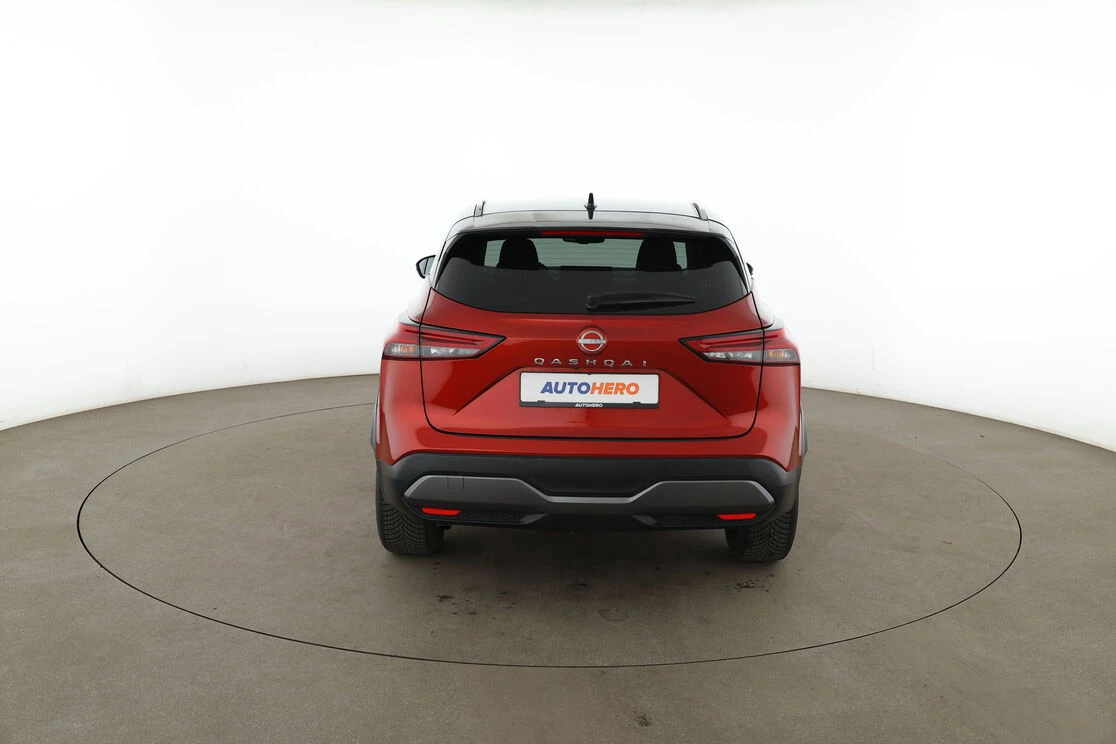 Nissan Qashqai 41000km, снимка 4 - Автомобили и джипове - 54135422