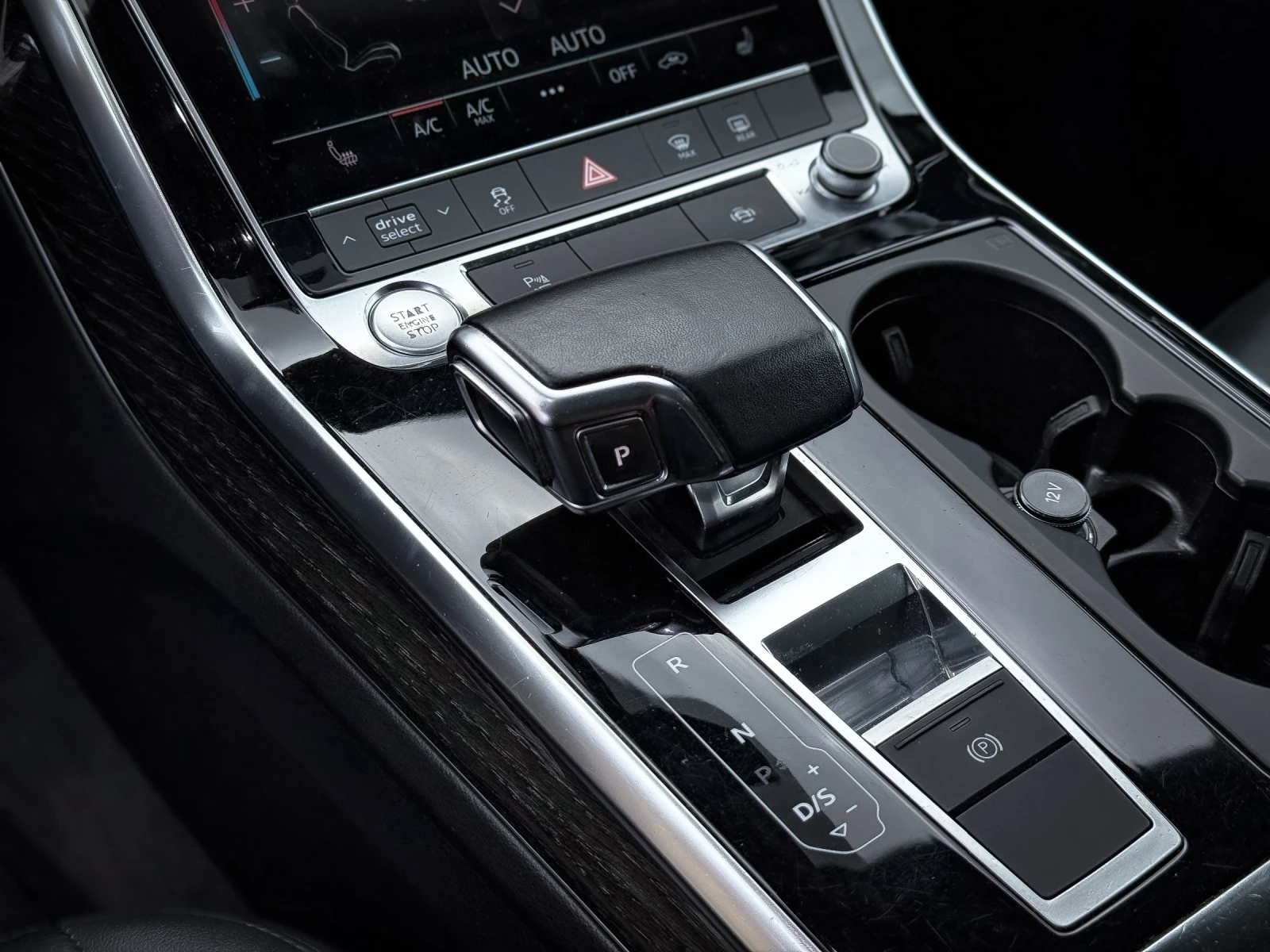 Audi Q7 * 55TFSI* VIRTUAL* HEATING* ЛИЗИНГ, снимка 12 - Автомобили и джипове - 54237463