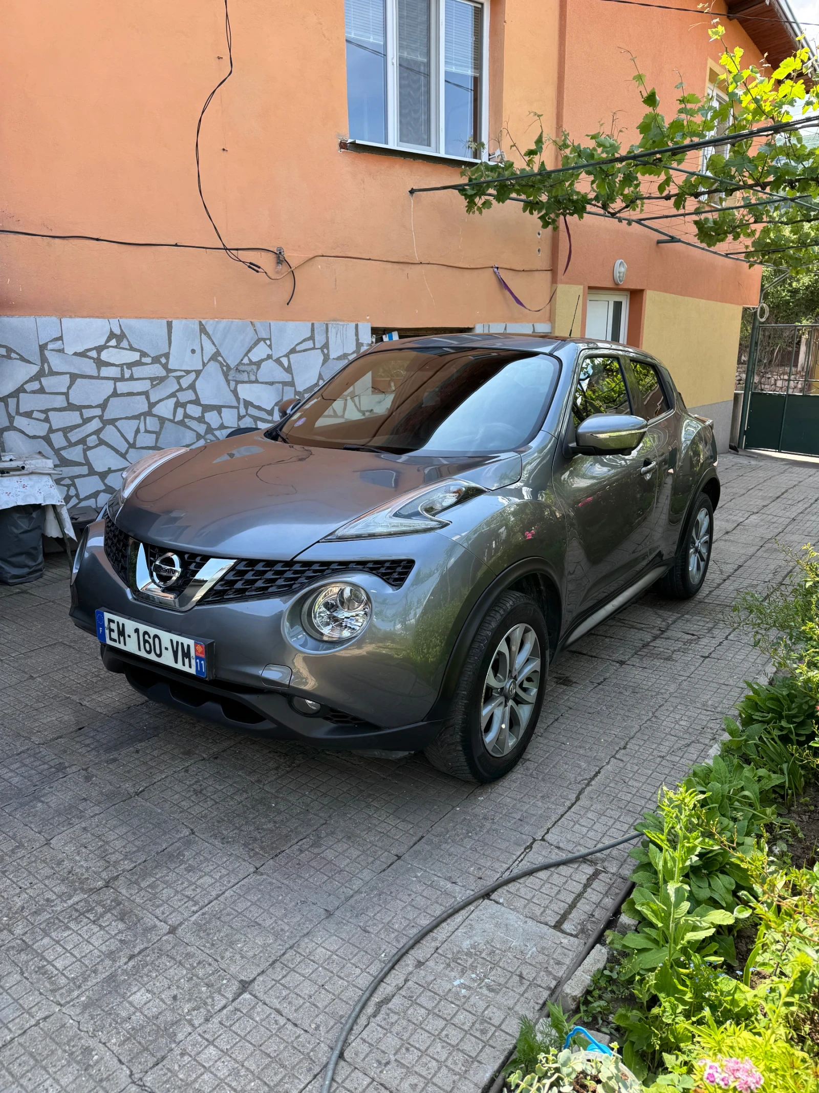 Nissan Juke 1.6, снимка 3 - Автомобили и джипове - 54625184