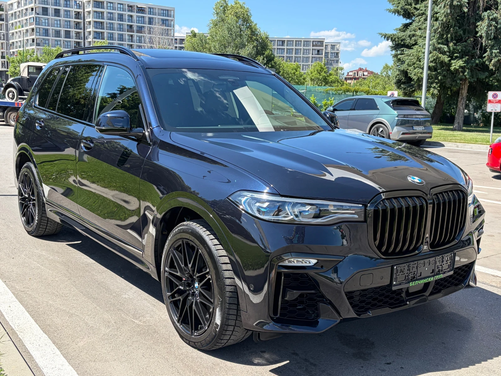 BMW X7 4.0i/M-ПАКЕТ/АIR/SKY/LASER/360/ВЕНТИЛАЦИЯ/ACC/5+ 1, снимка 3 - Автомобили и джипове - 54933514