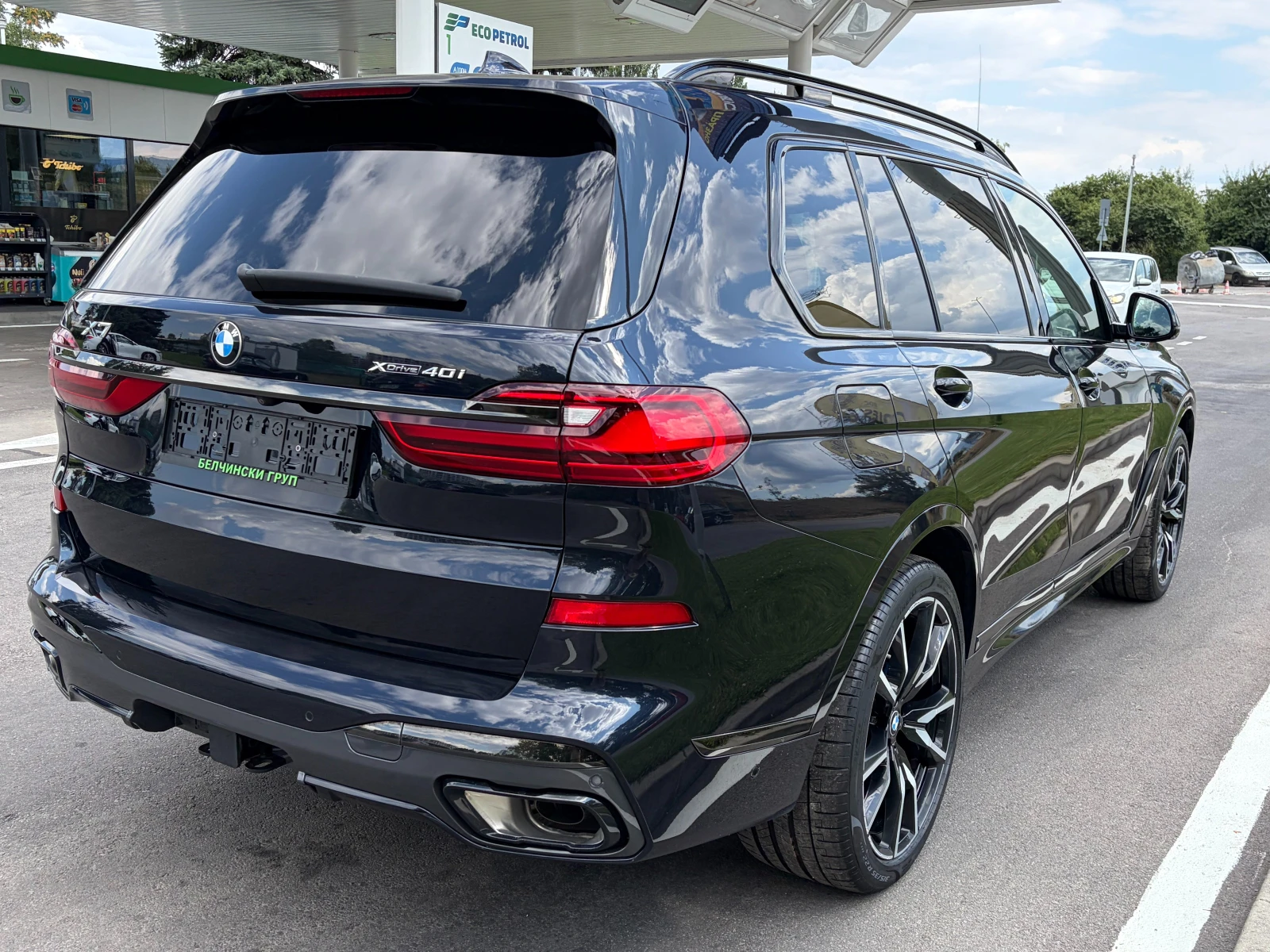 BMW X7 4.0i/M-ПАКЕТ/АIR/SKY/LASER/360/ВЕНТИЛАЦИЯ/ACC/5+ 1, снимка 4 - Автомобили и джипове - 54933514