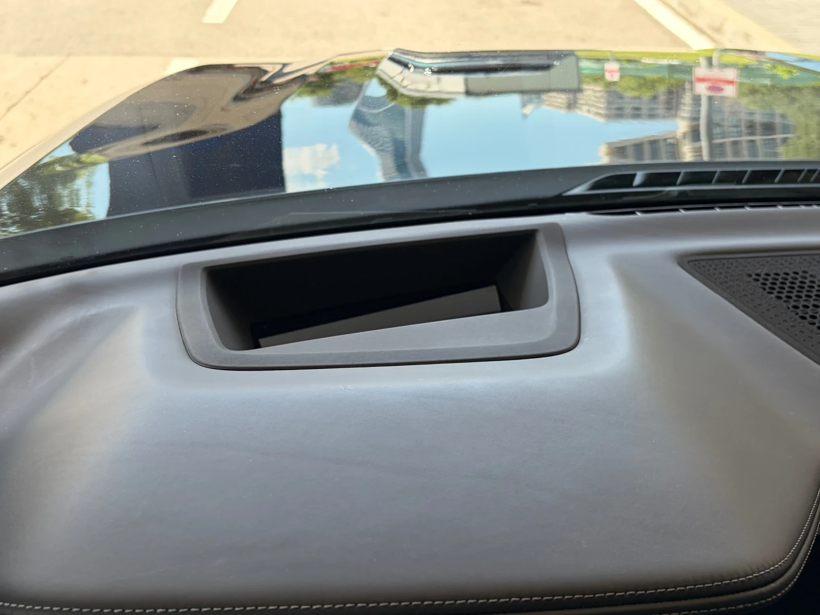 BMW X7 4.0i/M-ПАКЕТ/АIR/SKY/LASER/360/ВЕНТИЛАЦИЯ/ACC/5+ 1, снимка 8 - Автомобили и джипове - 54933514