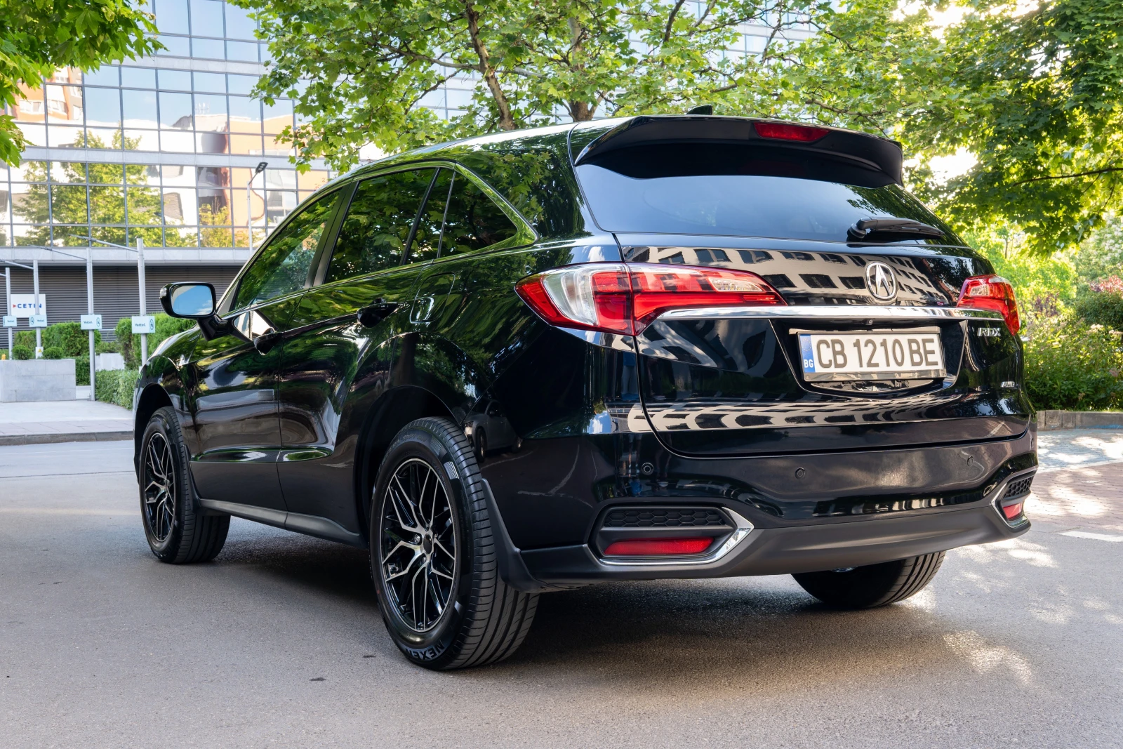 Acura Rdx A-Spec, снимка 4 - Автомобили и джипове - 55006333