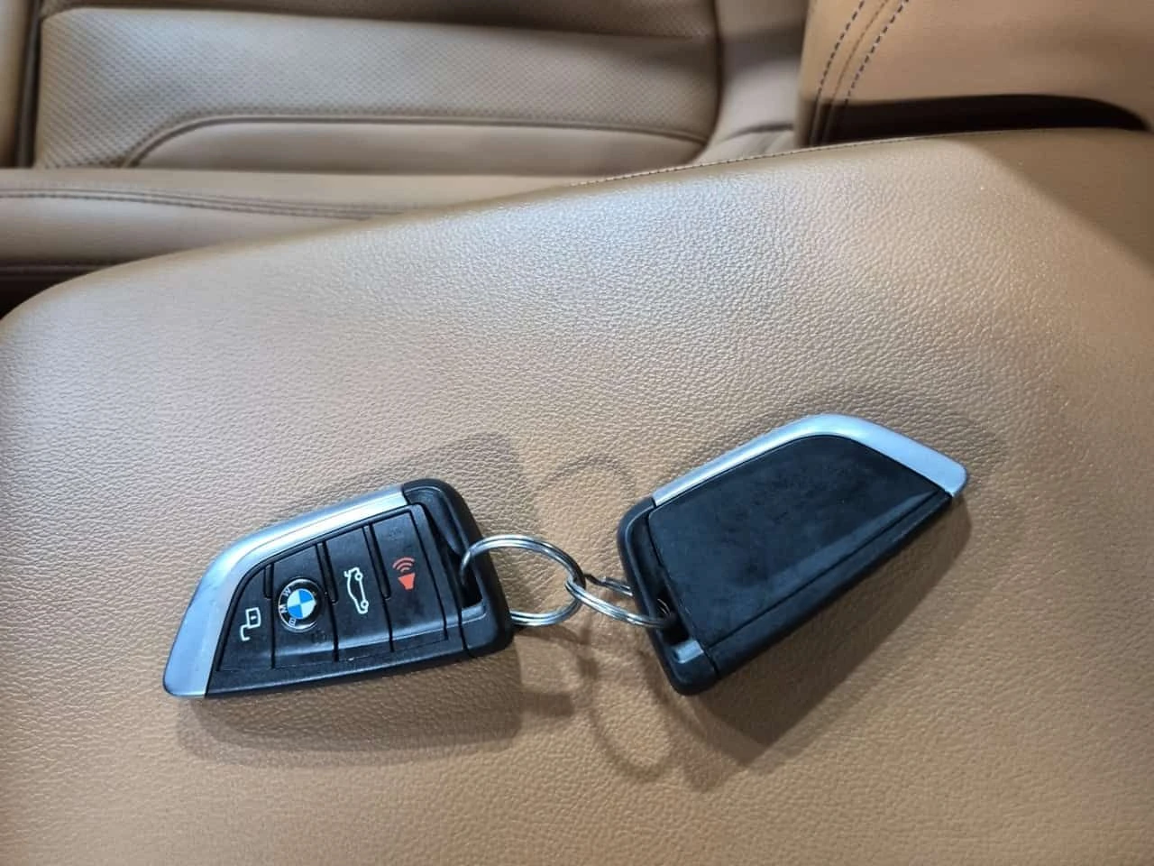 BMW X3 30i * Един собственик * Без инциденти * От BMW * , снимка 11 - Автомобили и джипове - 55084588