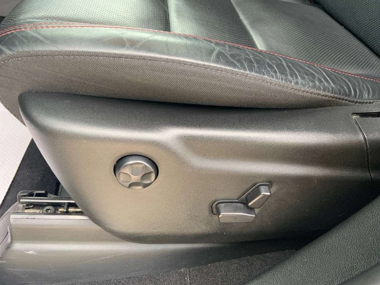 Dodge Durango * 5.7 R/T AWD * 7 ����� * 2025 * CARFAX *  | Mobile.bg � ����������� 17