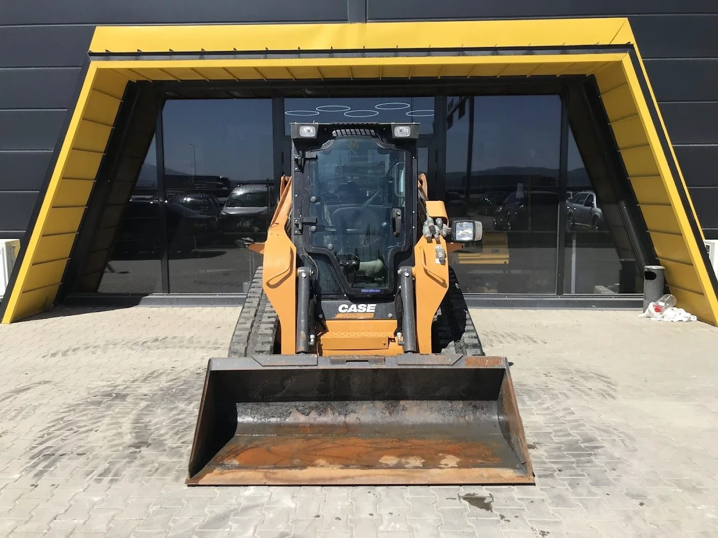 ���� ����� �������� Case TR310 4300 ��., 2015�. | Mobile.bg � ����������� 3