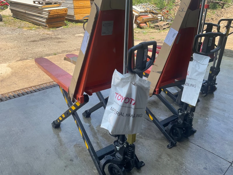 Мотокар Toyota Ножични палетни колички нови и втора ръка , снимка 8 - Индустриална техника - 50518093