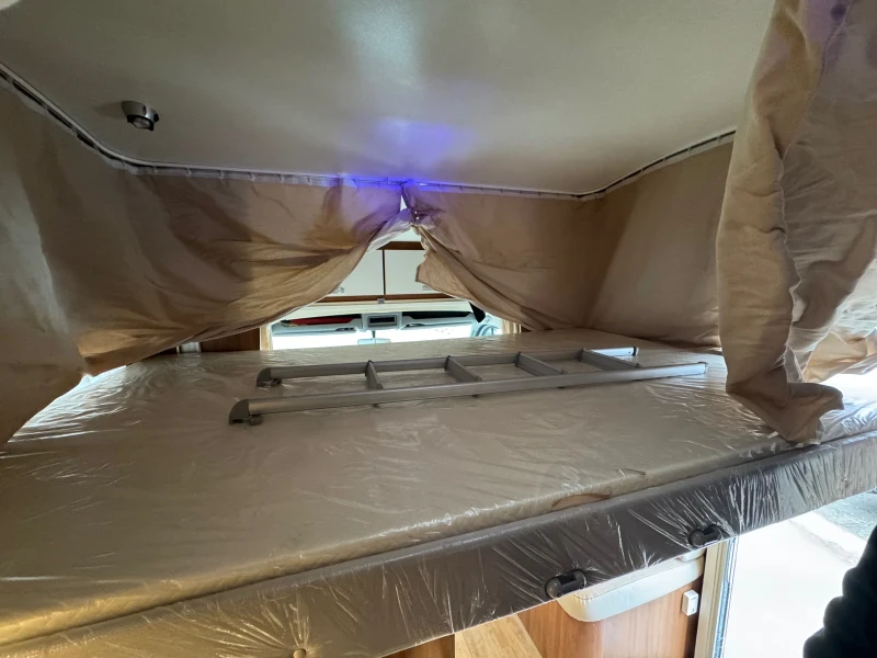 Кемпер Renault Ahorn Kentucky, снимка 7 - Каравани и кемпери - 52687770