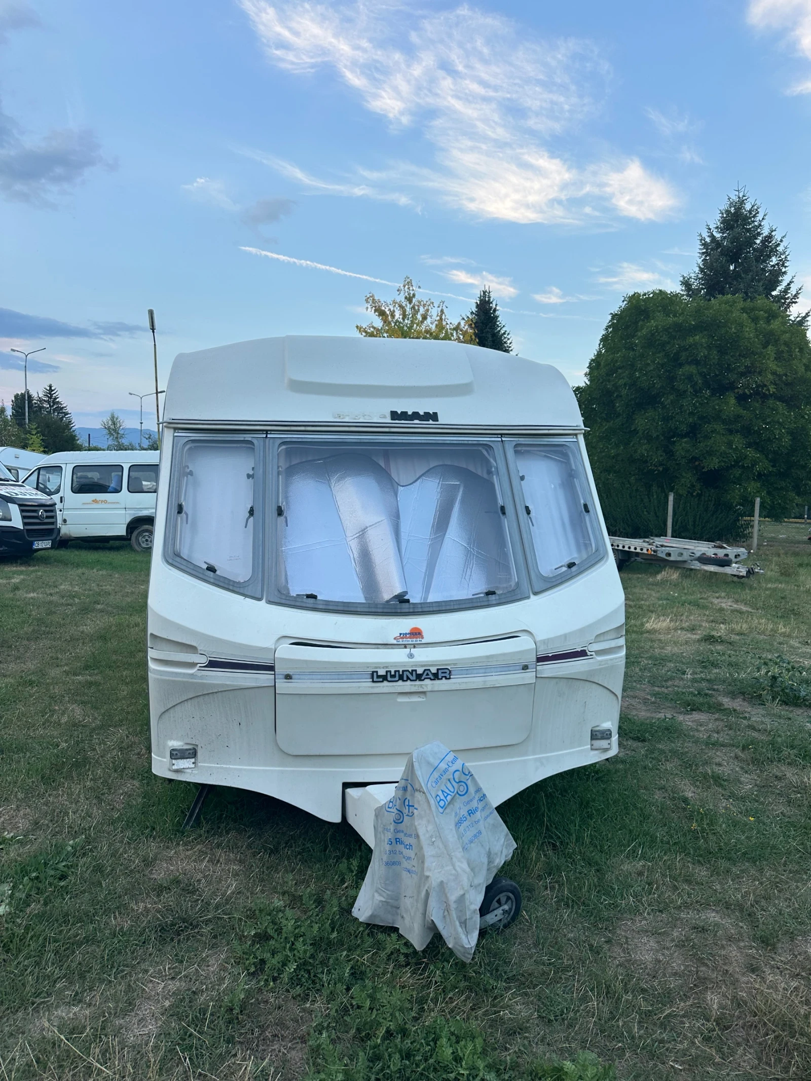 Каравана Adria Lunar Clubman 470 2ck - изображение 2