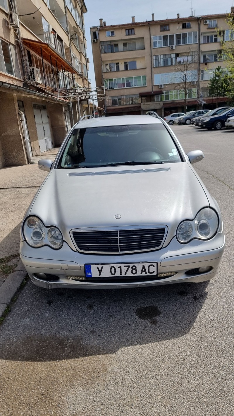 Mercedes-Benz C 220 CDI, снимка 1 - Автомобили и джипове - 45074656