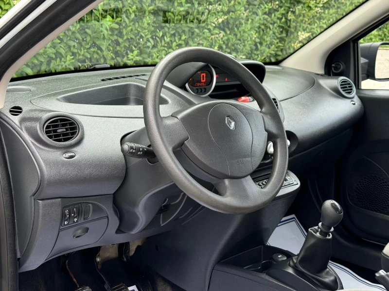 Renault Twingo 1.2i* Клима* 4 цилиндъра* , снимка 10 - Автомобили и джипове - 48154145