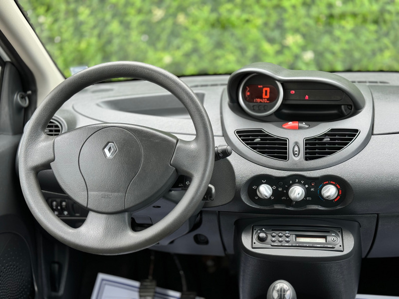 Renault Twingo 1.2i* Клима* 4 цилиндъра* , снимка 12 - Автомобили и джипове - 46106689