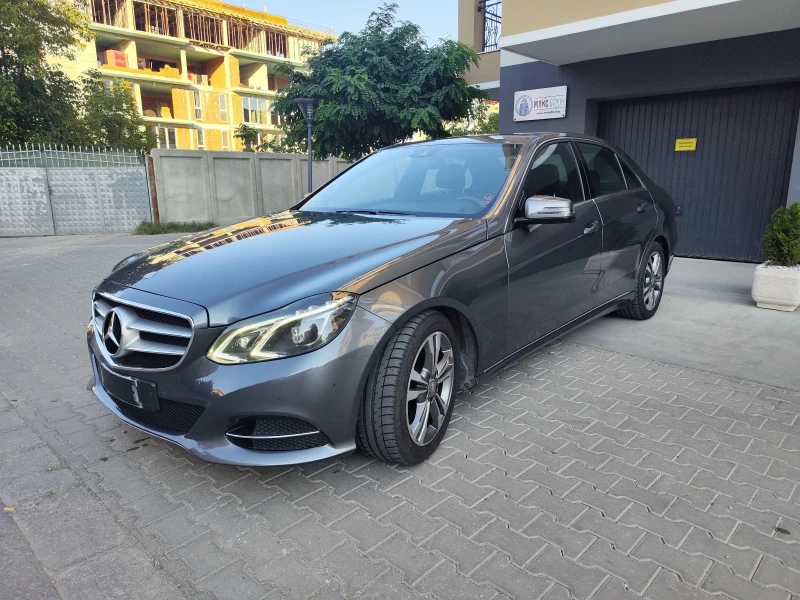 Mercedes-Benz E 220 Face 9g , снимка 1 - Автомобили и джипове - 47378581