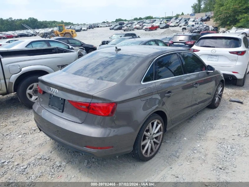 Audi A3 1.8 PREMIUM, снимка 4 - Автомобили и джипове - 47520359