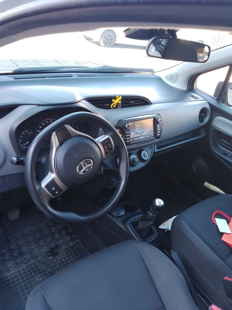 Toyota Yaris, снимка 4 - Автомобили и джипове - 48114596