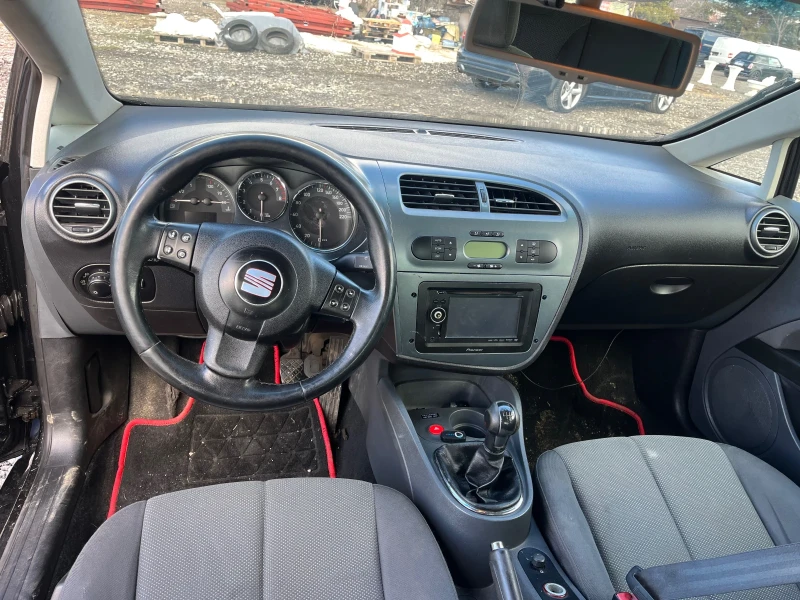 Seat Leon 1.6 Бензин-Газ, снимка 8 - Автомобили и джипове - 49217279