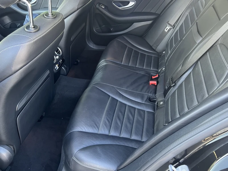 Mercedes-Benz C 300 D 4MATIK AMG PANO MASSAGE DISTRONIK 360 KAM AIRMAT, снимка 9 - Автомобили и джипове - 49410255