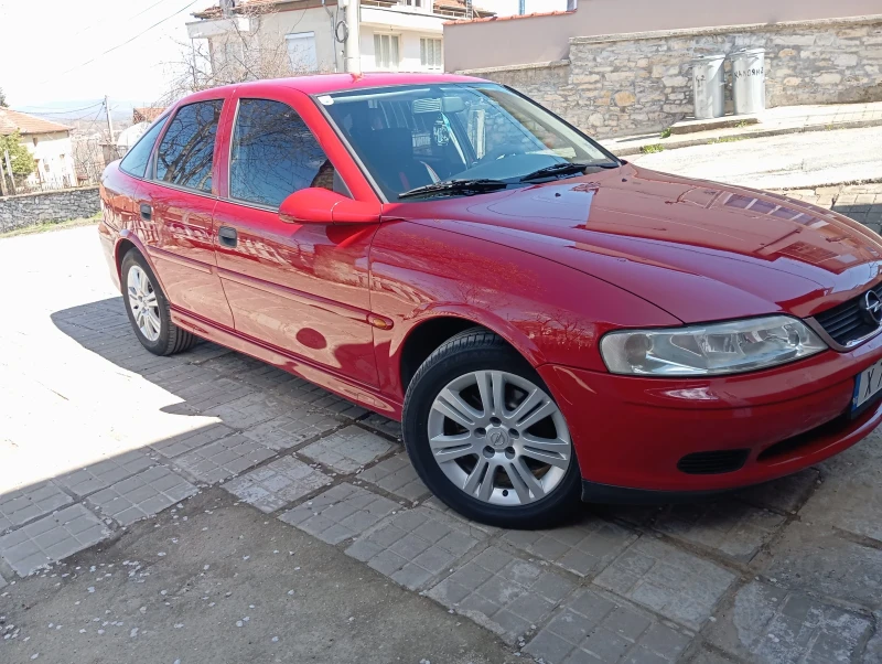 Opel Vectra 1.6 75кс, снимка 1 - Автомобили и джипове - 49560631