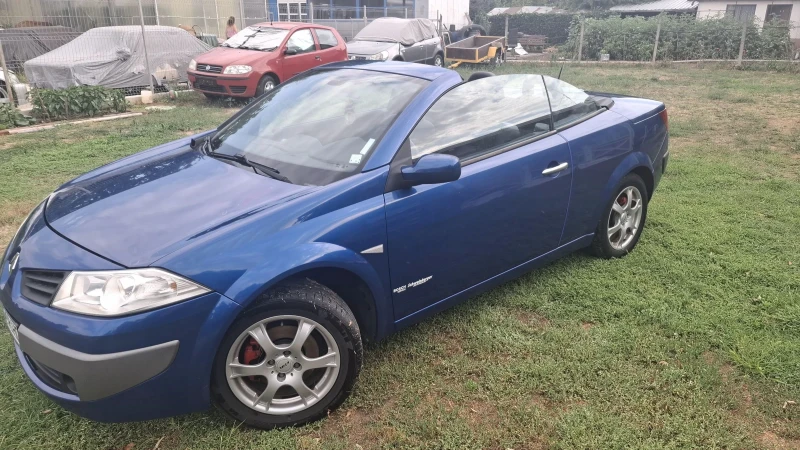 Renault Megane 1.6, снимка 9 - Автомобили и джипове - 51922318