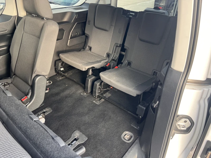 VW Caddy Life/2.0TDI/102k.c./6MT/6+ 1/ГАРАНЦИЯ, снимка 13 - Автомобили и джипове - 52401230