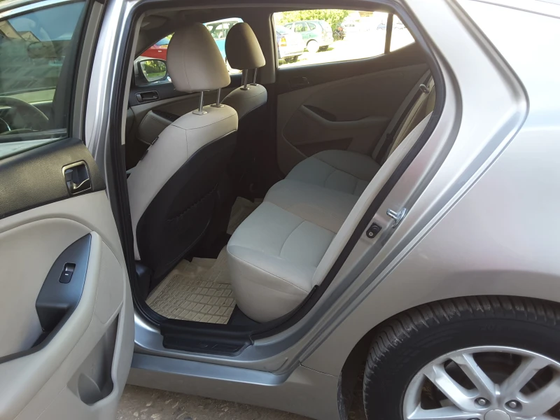 Kia K5 2.4i АВТОМАТ КЛИМА, снимка 12 - Автомобили и джипове - 52726867