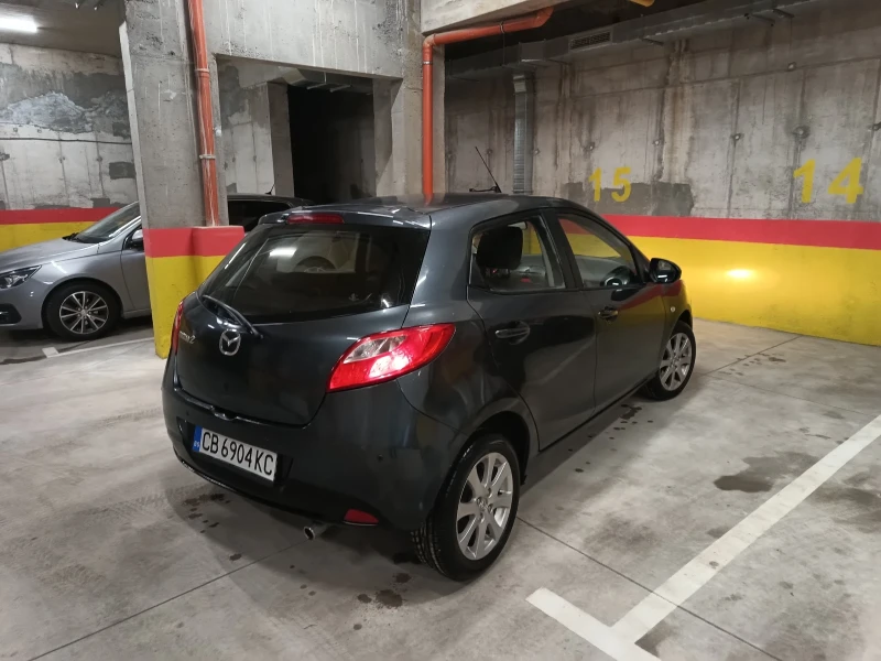 Mazda 2, снимка 2 - Автомобили и джипове - 53055525
