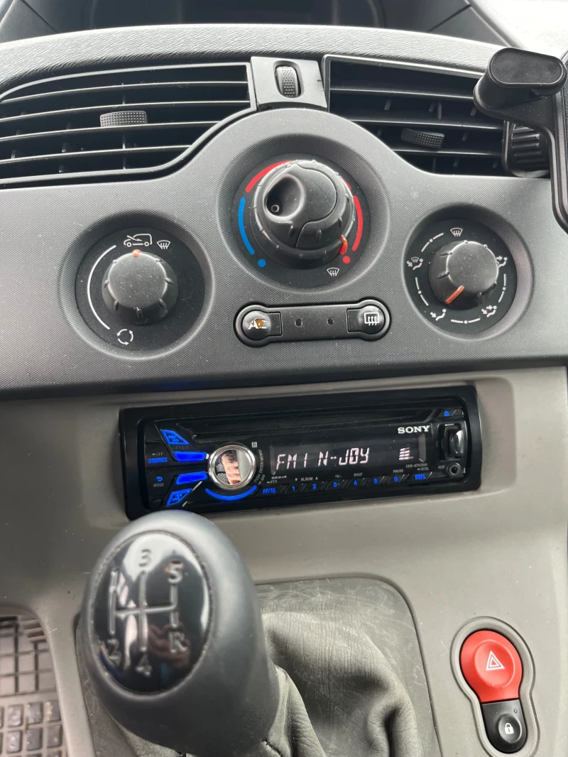 Renault Kangoo, снимка 8 - Автомобили и джипове - 53056152