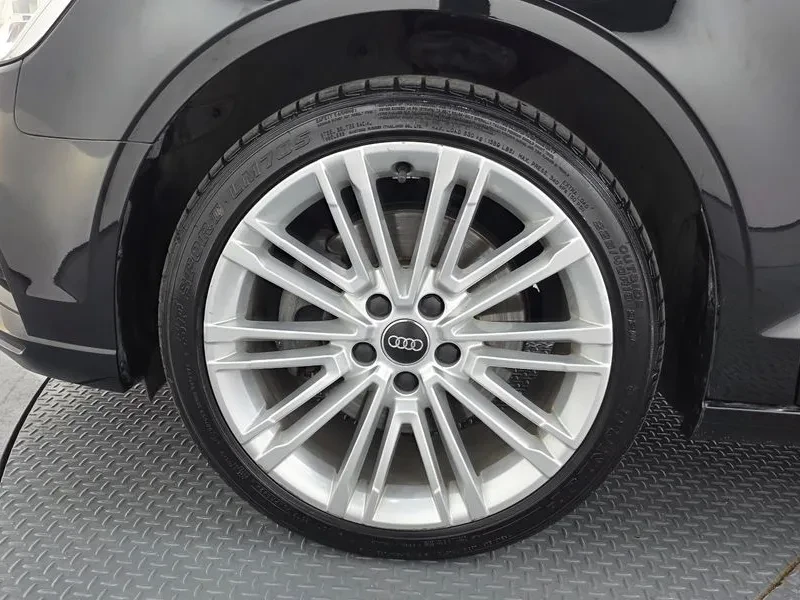 Audi A3 2.0 TFSI, снимка 5 - Автомобили и джипове - 54139643