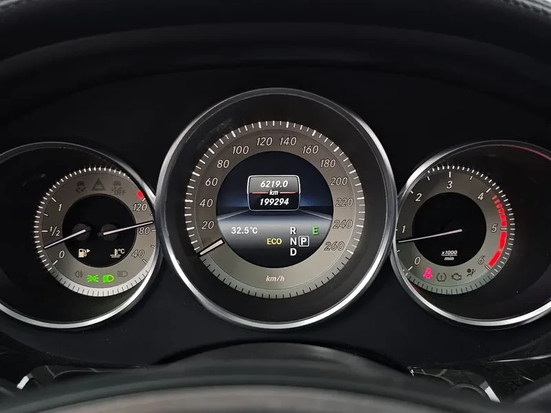 Mercedes-Benz CLS 350 W218 D 4Matic, снимка 8 - Автомобили и джипове - 55939808