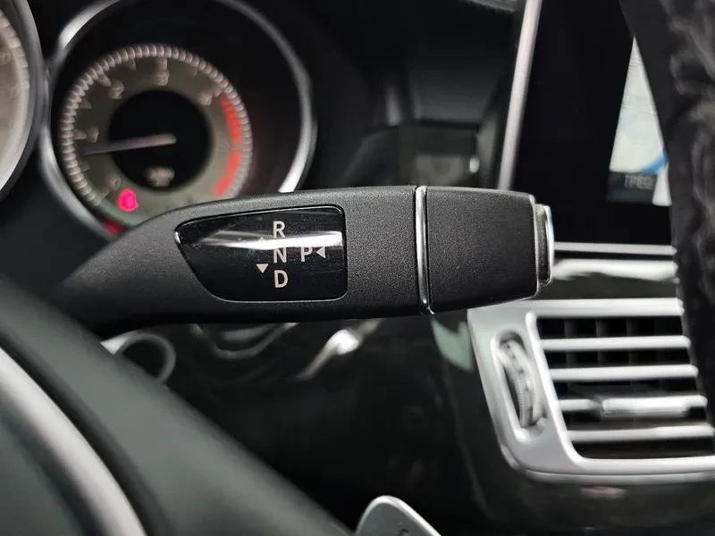 Mercedes-Benz CLS 350 W218 D 4Matic, снимка 9 - Автомобили и джипове - 55939808