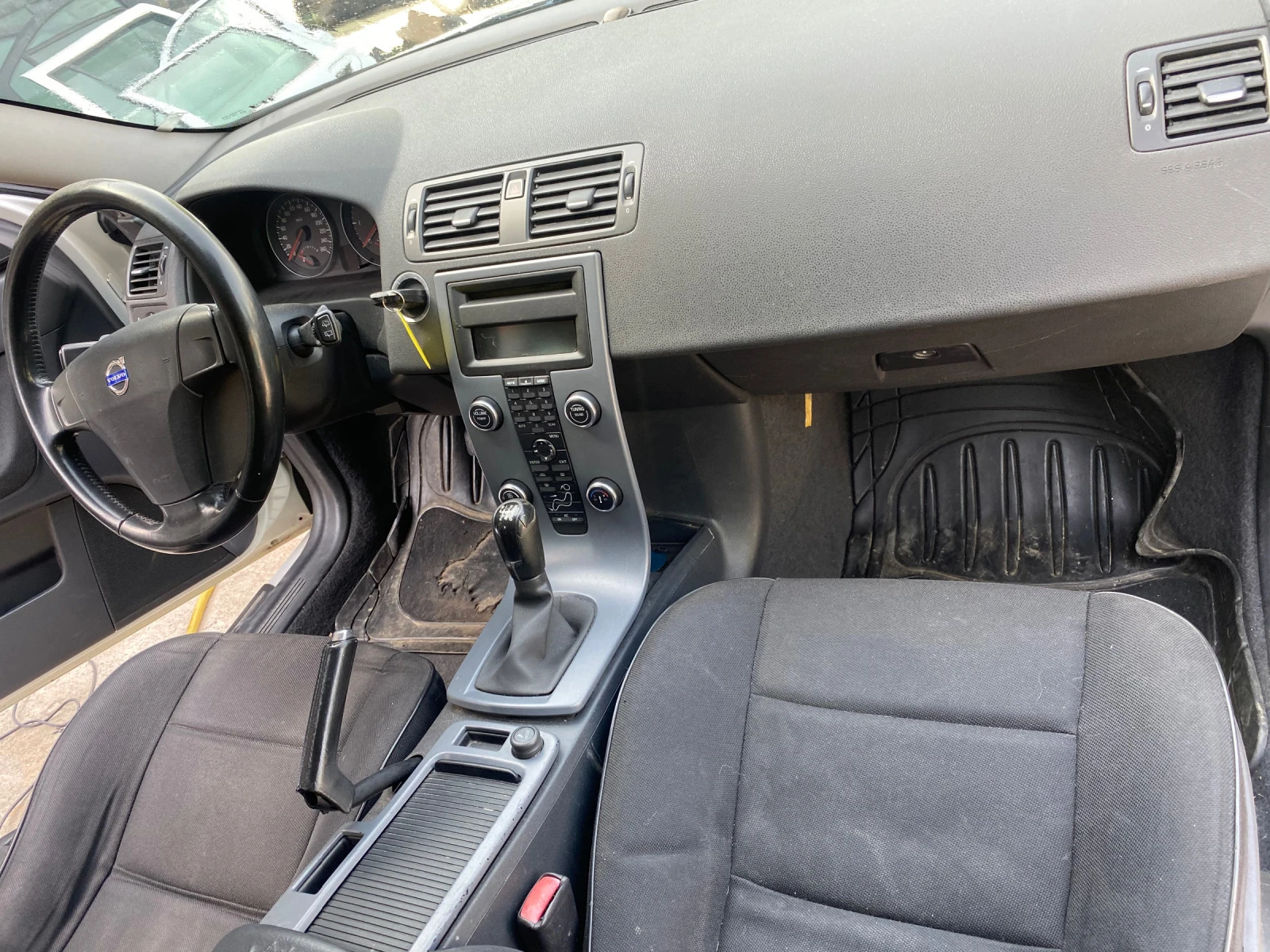 Volvo V50 1.6 HDI / D4162T / 6 скорости  | Mobile.bg — изображение 14