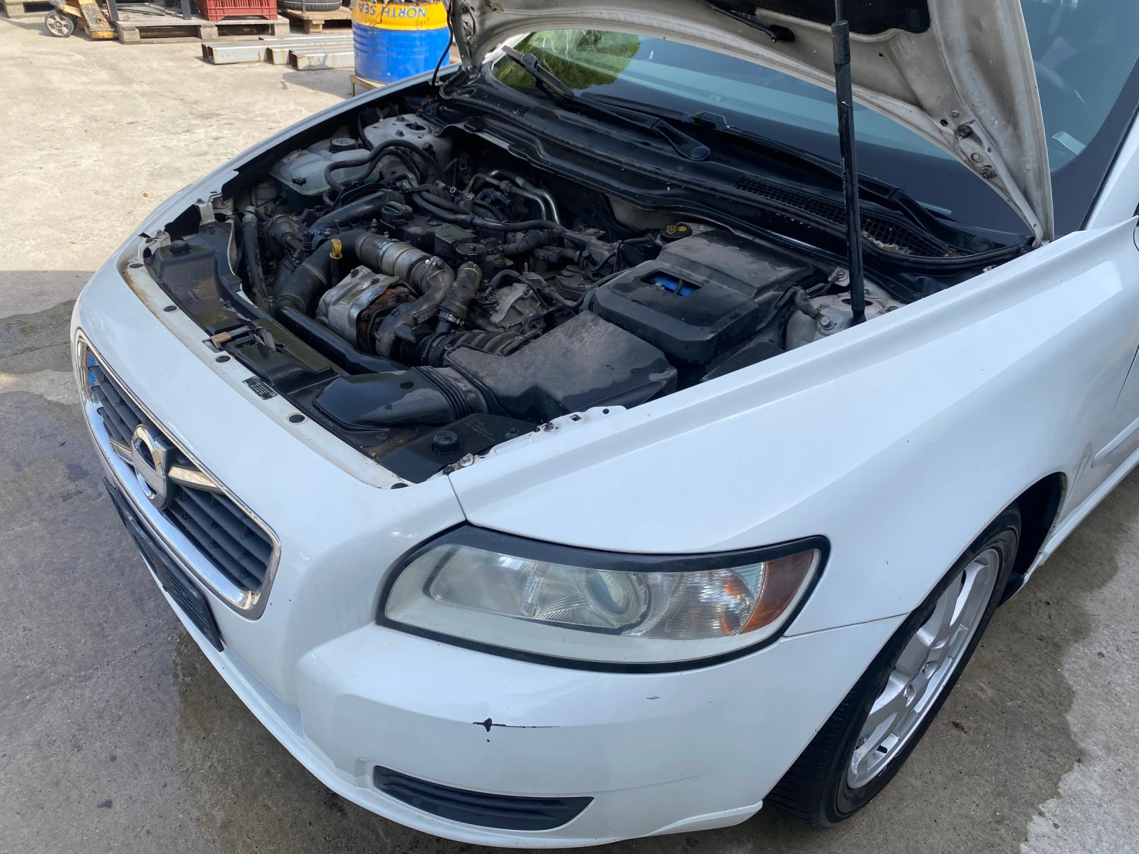 Volvo V50 1.6 HDI / D4162T / 6 скорости  - изображение 2