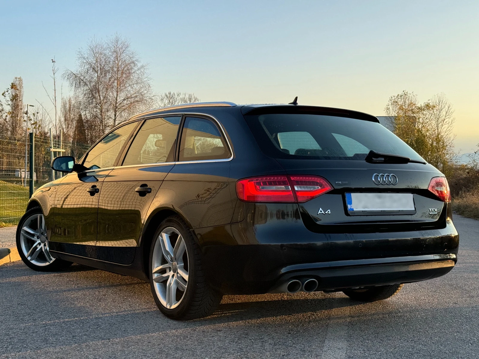 Audi A4 3.0 TDI / Quattro / S-Line / Навигация - изображение 4