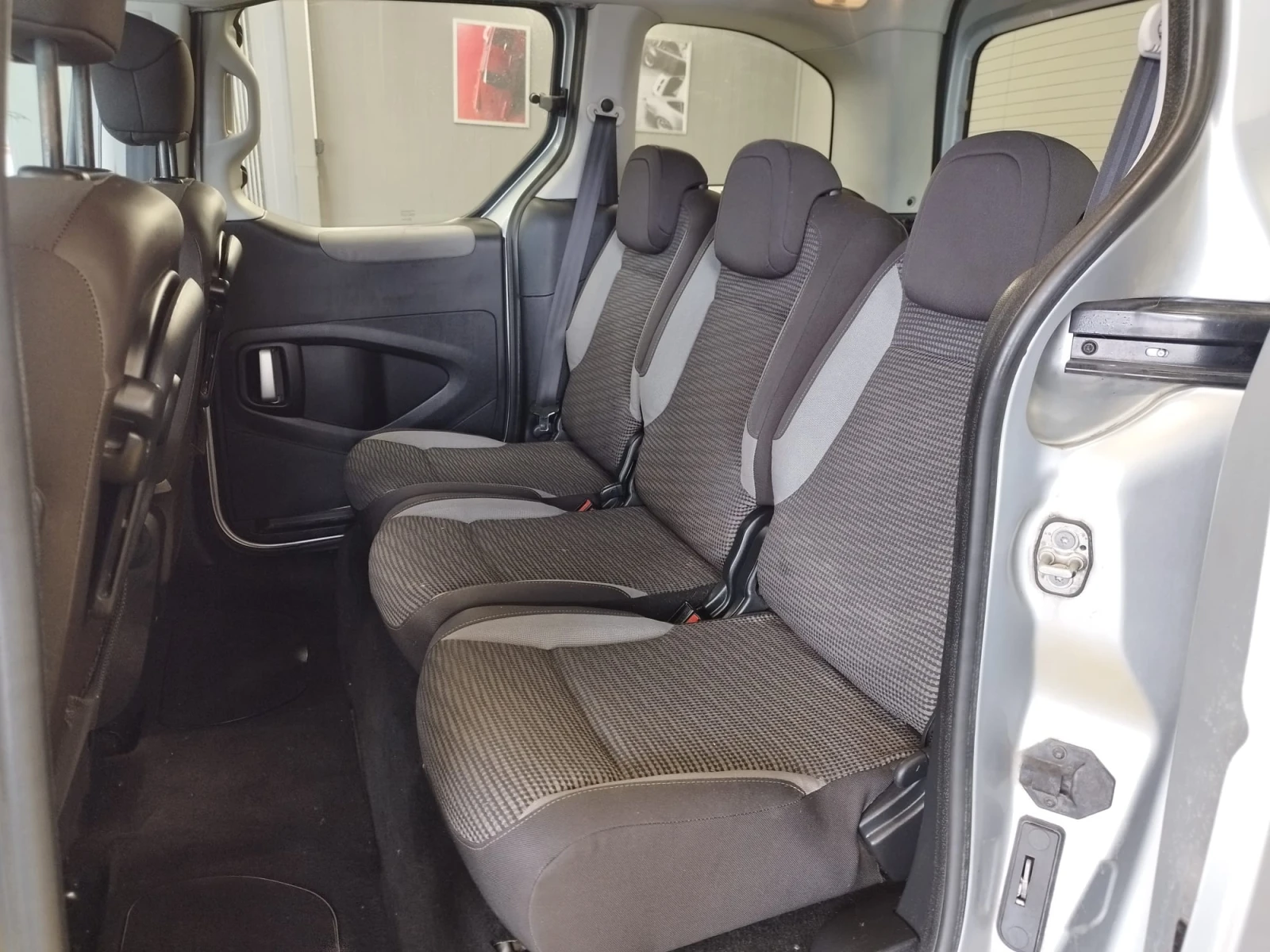 Peugeot Partner 1.6 HDI 90кс - изображение 10