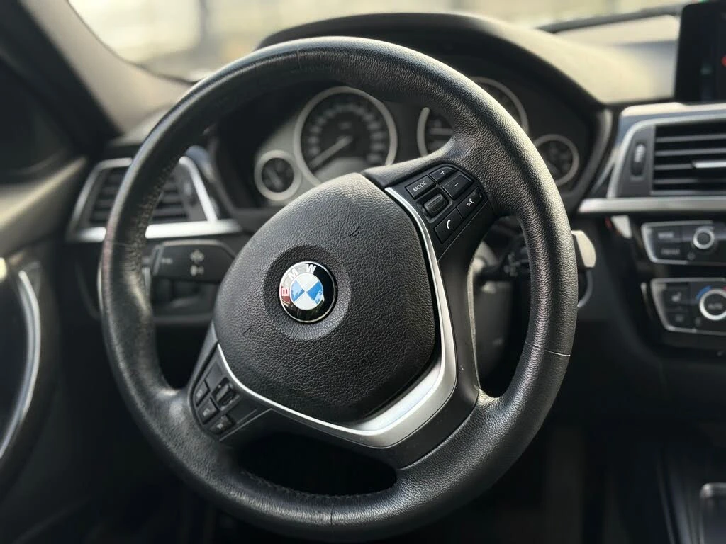 BMW 330 xDrive* АвтоКредит* (ЦЕНА ДО БГ) - изображение 8