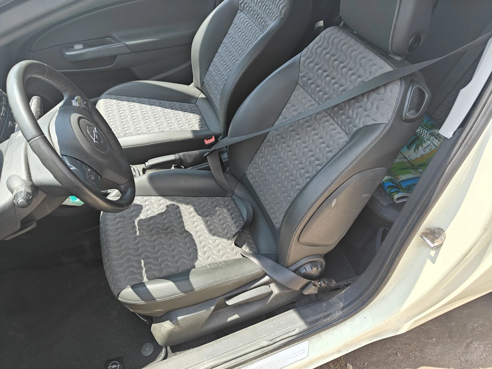 Opel Corsa 1.3 Facelift EcoFlex, снимка 9 - Автомобили и джипове - 54585696