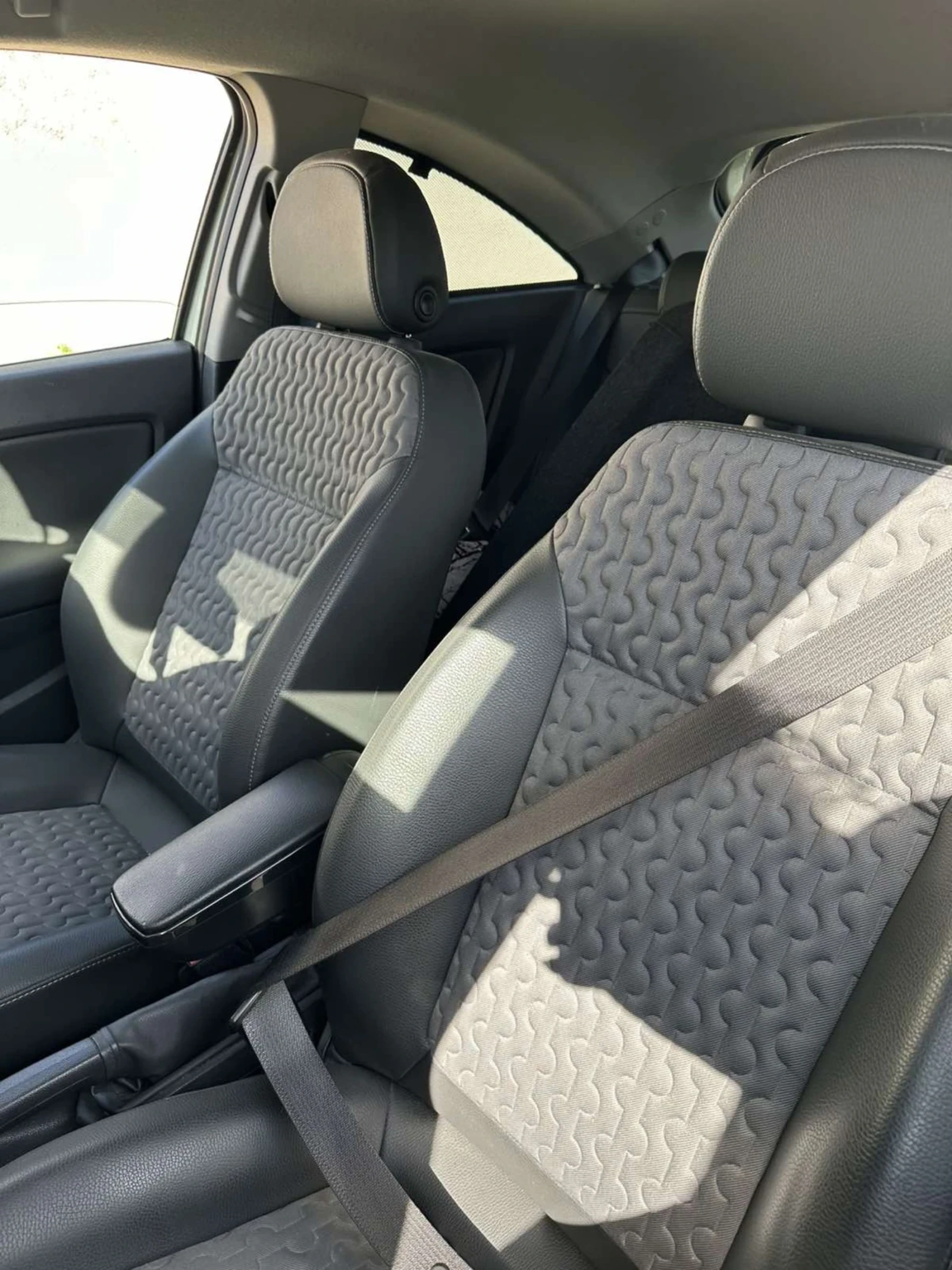 Opel Corsa 1.3 Facelift EcoFlex, снимка 12 - Автомобили и джипове - 54585696