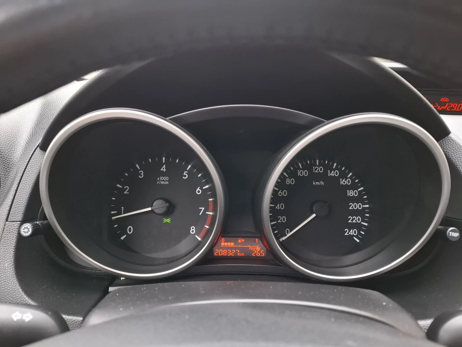 Mazda 5 2.0 ШВЕЙЦАРИЯ ЕВРО5, снимка 13 - Автомобили и джипове - 53760776