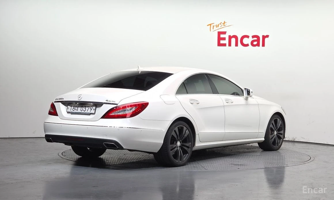 Mercedes-Benz CLS 350 4MATIC* AMG* ПОДГРЕВ* ОБДУХВАНЕ* МЪРТВА ТОЧКА, снимка 4 - Автомобили и джипове - 53976268