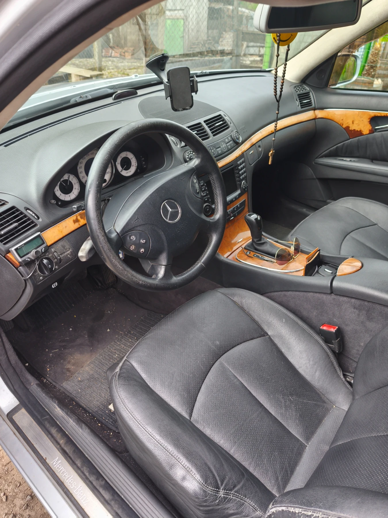 Mercedes-Benz E 280 Елеганс, снимка 6 - Автомобили и джипове - 54483408