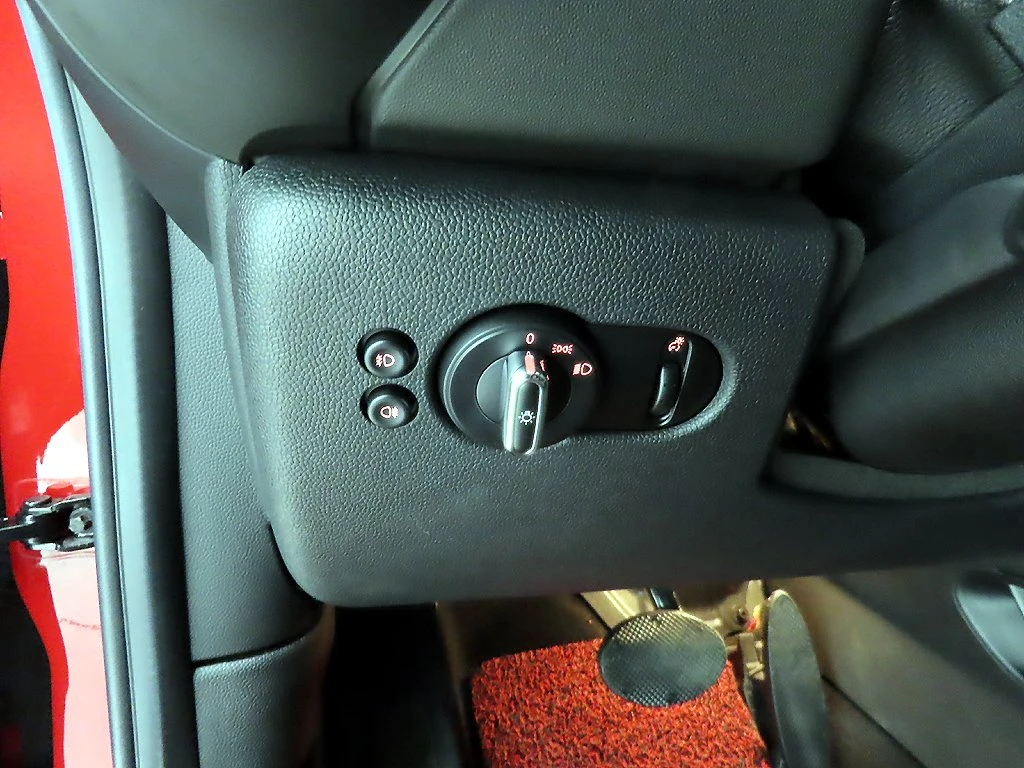 Mini Cooper ЛЮК* KEYLESS* КРАЙНА ЦЕНА, снимка 8 - Автомобили и джипове - 55318855