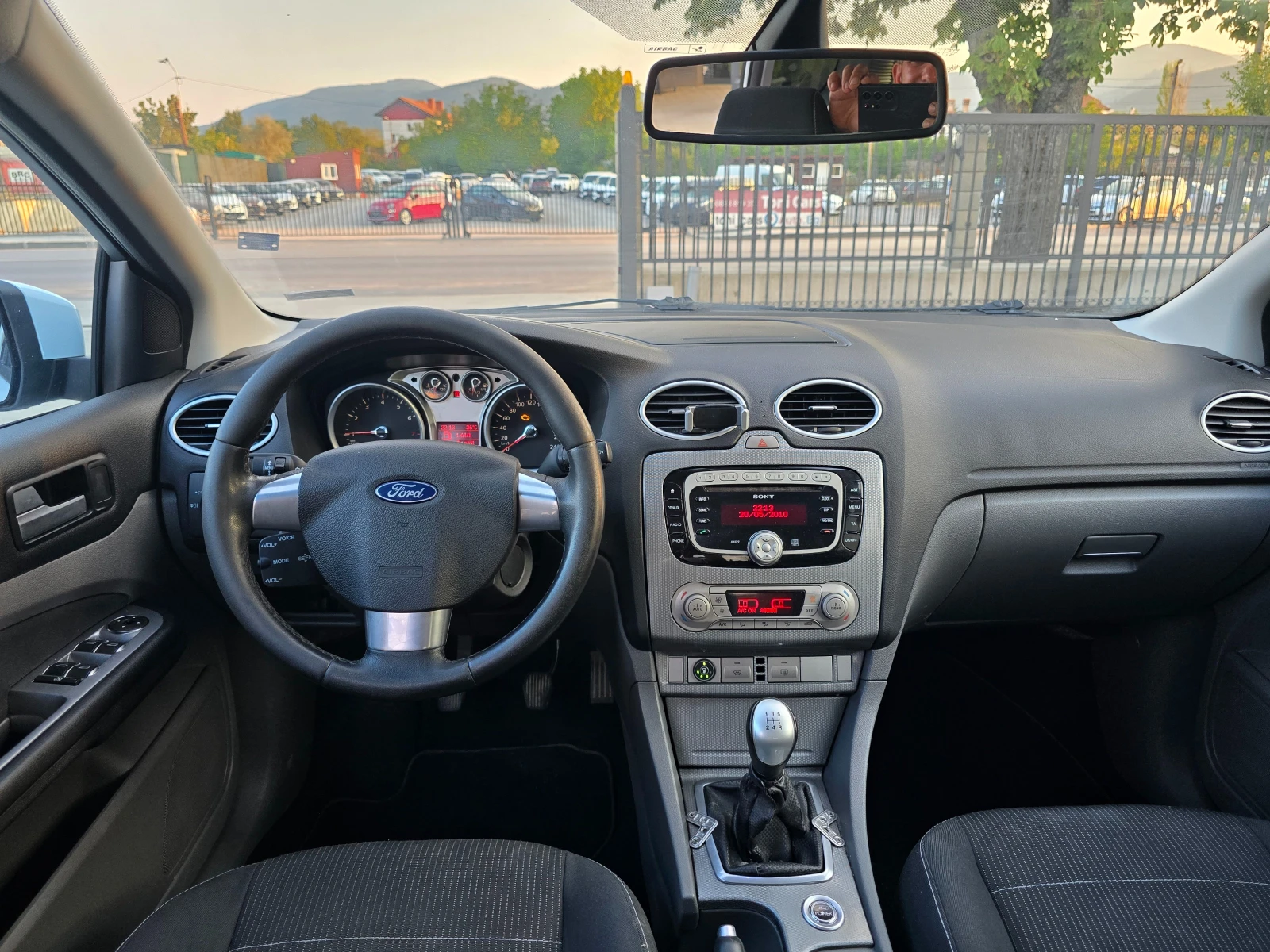 Ford Focus 1.6 Бензин-Газ, Titanium!, снимка 9 - Автомобили и джипове - 55851802