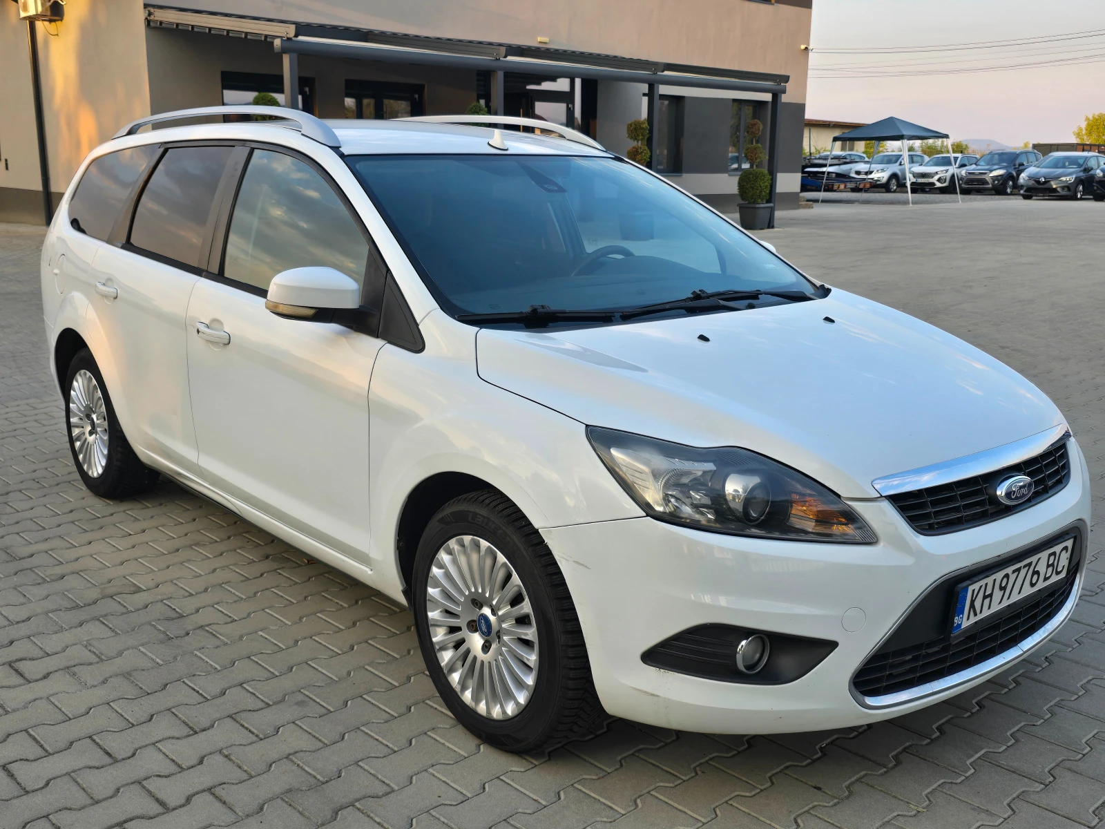 Ford Focus 1.6 Бензин-Газ, Titanium!, снимка 2 - Автомобили и джипове - 55851802